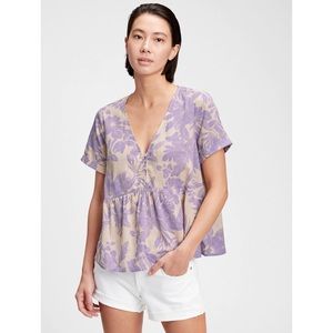 GAP | V-Neck Button-Front Peplum Top